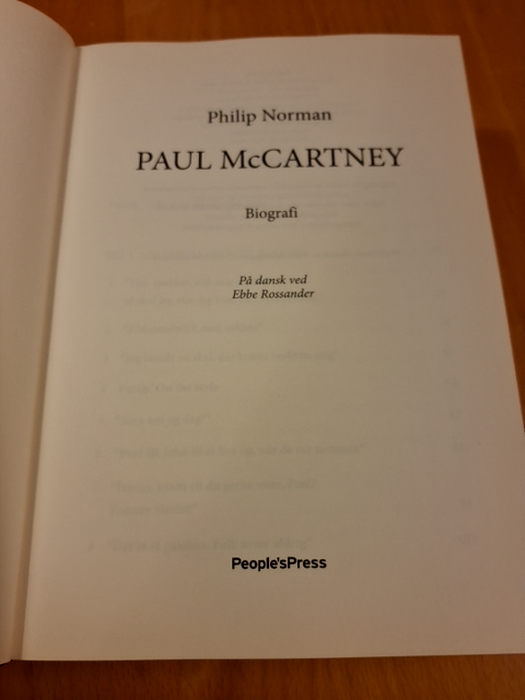 Phillip Norman Paul McCartney Biografi